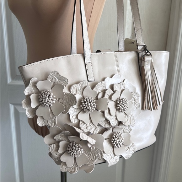 Patricia Nash Marconia Leather Tote Floral Applique HandBag Tassel Chalk White - Picture 7 of 12